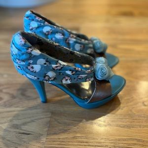 Poetic License size 37 open toe pumps